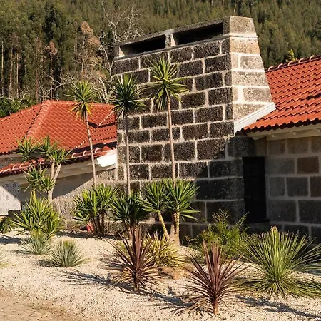 Vinte-quinta Da Boavista 別荘